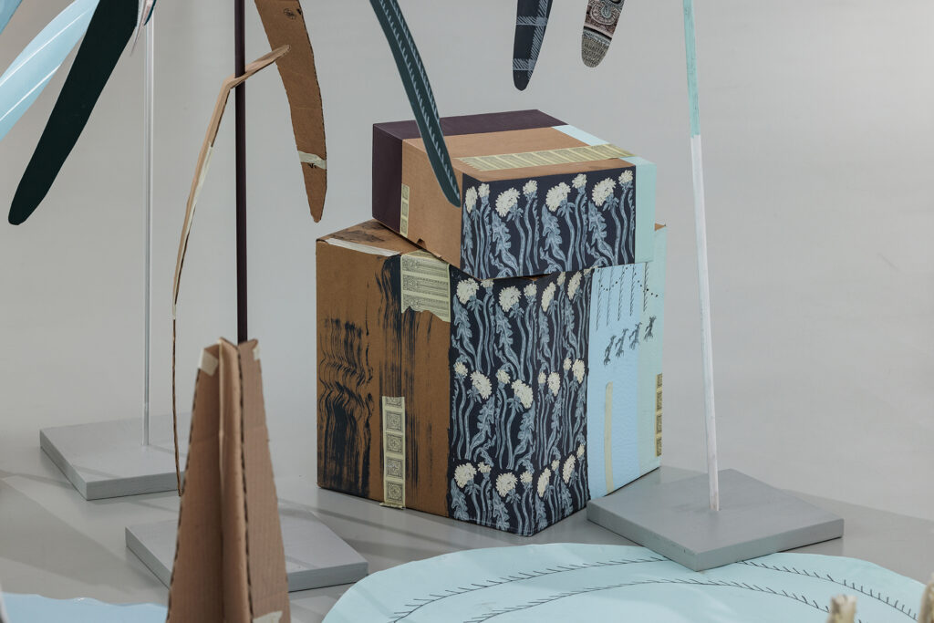 dessin drawing acrylic pencil paper detail contemporary patrick roman scherer ornament vienna fine art installation object palmtree pattern gallery installation Salzburg Herminengasse1 artist vienna Davy Art Space Artspace Galerie patrickromanscherer